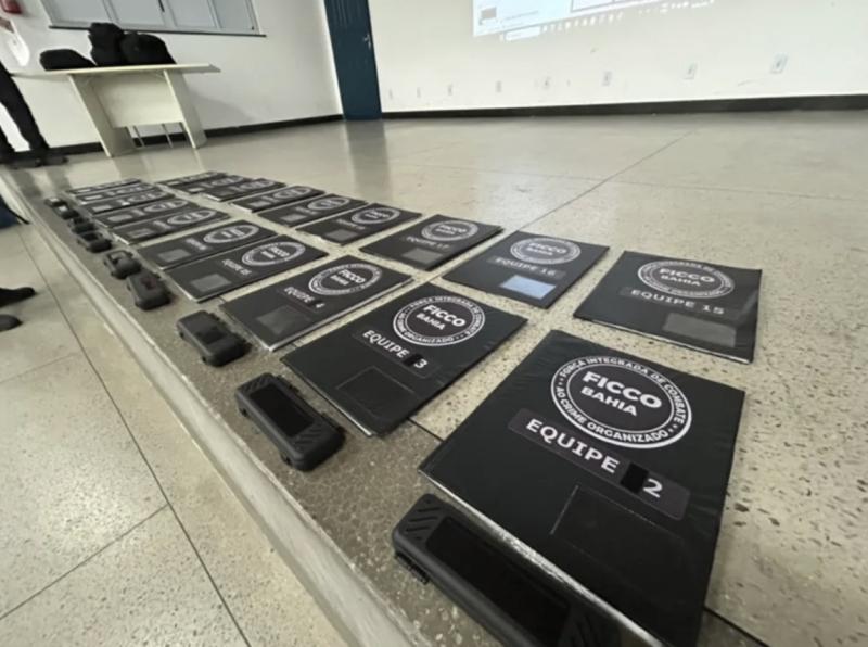 Operação Eirene II bloqueia mais de R$ 12 milhões de facção criminosa e cumpre 33 mandados de prisão