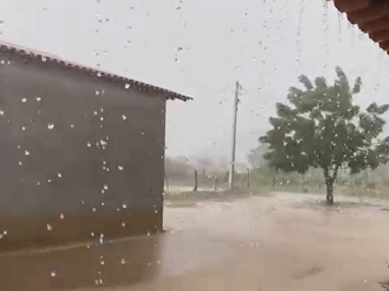 Defesa Civil de Brumado alerta para riscos de tempestades e orienta população