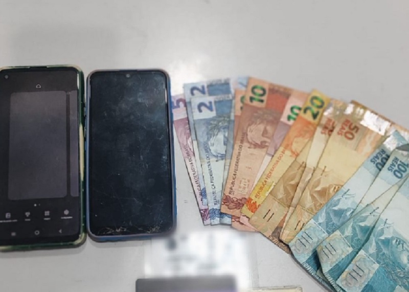 Dupla é presa pela 46ª CIPM suspeita de aplicar golpe do 'Pix falso' em comércios de Livramento de Nossa Senhora
