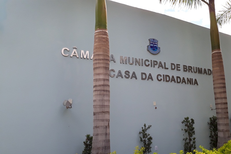 Movimento repudia negativa da Câmara de Brumado para audiência pública de cuidadores de creche