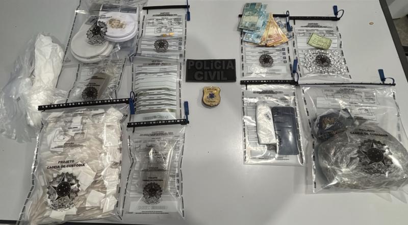 Operação Égide cumpre mandados, prende suspeito e apreende drogas em Brumado