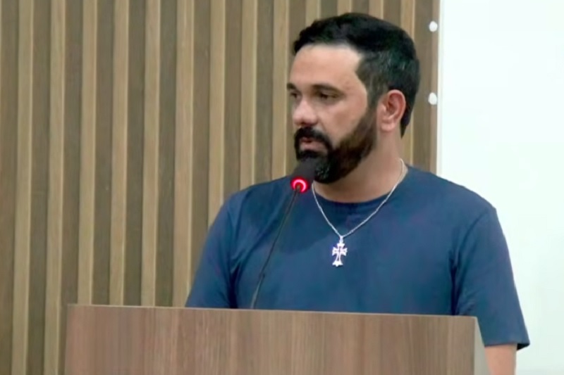 Sessão de abertura dos trabalhos legislativos em Rio do Antônio é marcada por críticas à gestão municipal e embates políticos