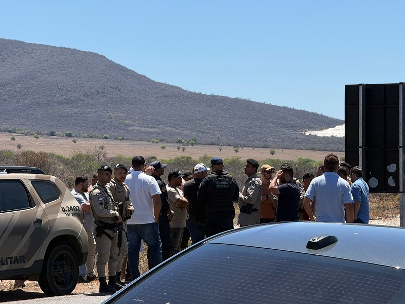 Brumado: Jornalista é agredido durante cobertura de abordagem da GCM à caminhão com implementos agrícolas na BR-030