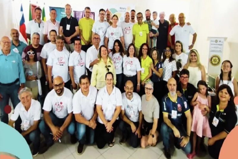 Rotary Club de Brumado participa de seminário de liderança no Oeste Baiano e reforça compromisso com impacto social