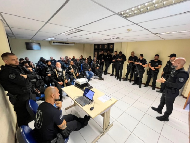 'Operação Nexus' desarticula grupo suspeito de vender drogas, armas e munições por delivery na Bahia