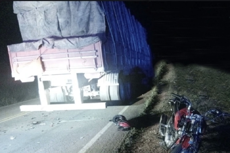 Barra da Estiva: Motociclista fica gravemente ferido após colidir na traseira de carreta parada na BA-142