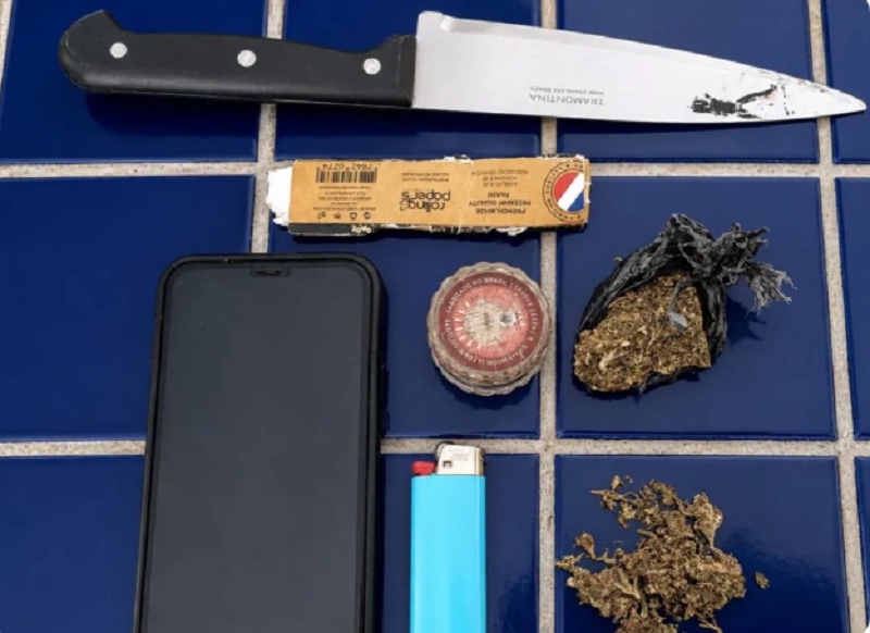 Homem é conduzido por violência doméstica, ameaça, cárcere privado e posse de drogas em Livramento de Nossa Senhora